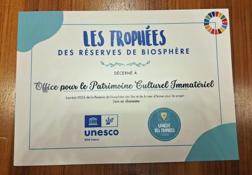 Iconographie - Remise du Trophée des réserves de biosphère