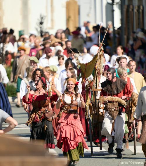 Iconographie - Fête Renaissance - Première parade
