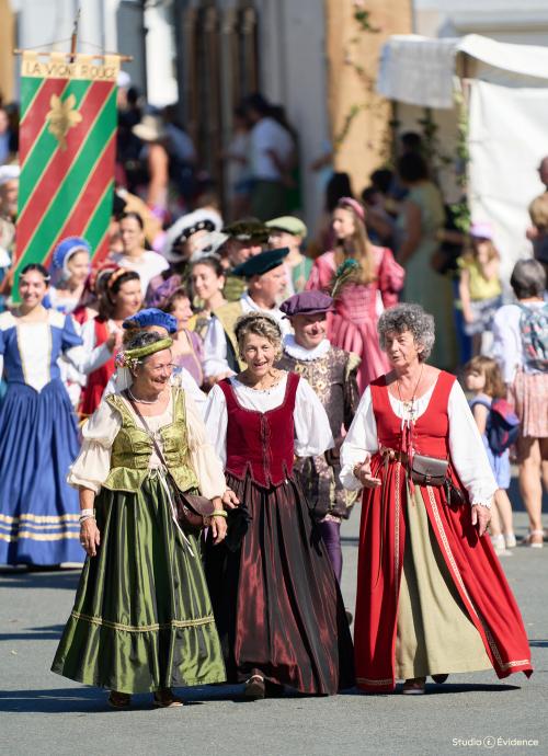 Iconographie - Fête Renaissance - Première parade