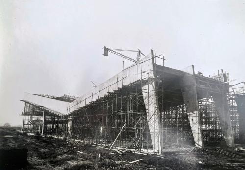 Iconographie - Le lycée technique Branly - Les portiques des ateliers