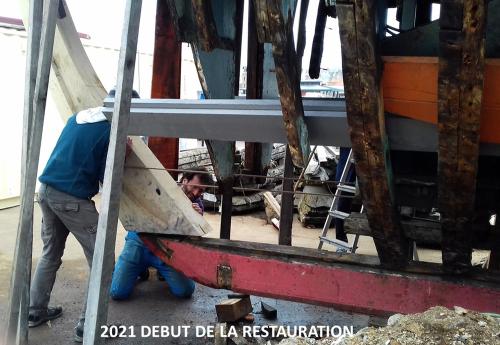Iconographie - La restauration du Kifanlo par le charpentier Marlo