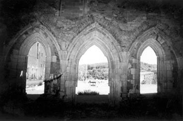 Iconographie - Intérieur de l'abbaye de Trizay