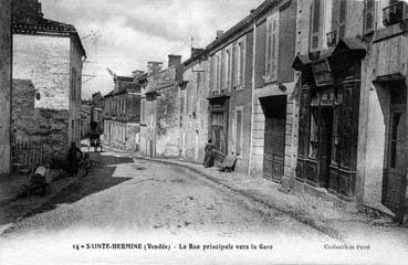 Iconographie - Rue principale vers la gare