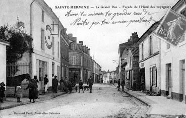 Iconographie - La Grand Rue - Façade de l'Hôtel des Voyageurs