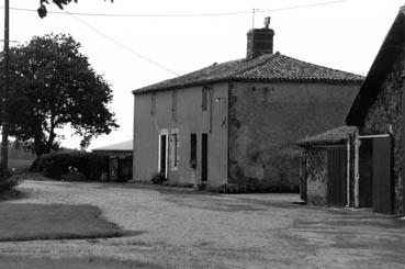 Iconographie - Maison au lieu-dit l'Hôpitaud