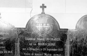 Iconographie - Plaque funéraire