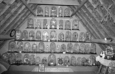 Iconographie - Globes de mariage (musée du mariage, Parc Naturel)