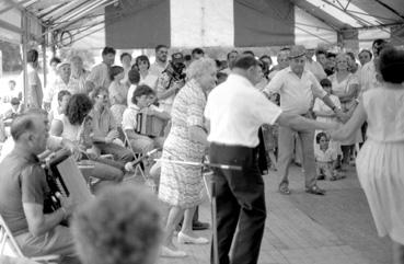 Iconographie - Danseurs au festival des traditions