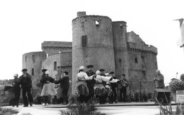 Iconographie - Tap Dou Païe sur scène à Clisson (44)