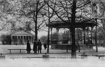 Iconographie - Le kiosque et l'église Saint-Louis