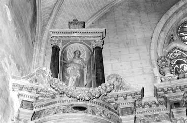 Iconographie - Statue à l'église