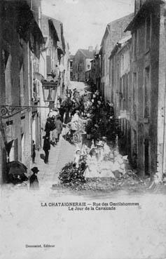 Iconographie - Rue des Gentilshommes - Le jour de la Cavalcade