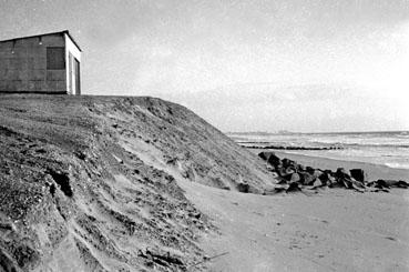 Iconographie - Erosion par l'océan de la dune de la Pège