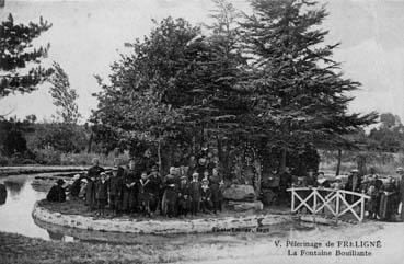 Iconographie - Pèlerinage de Fréligné - La Fontaine Bouillante