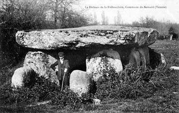 Iconographie - Dolmen de la Frebouchère