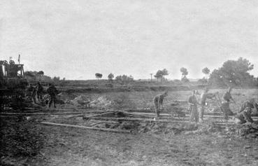 Iconographie - Construction du camp américain au Champ Gaillard