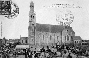 Iconographie - L'église, la place du marché, le presbytère et la Poste