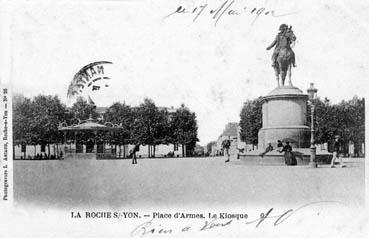 Iconographie - Place d'Armes. Le kiosque