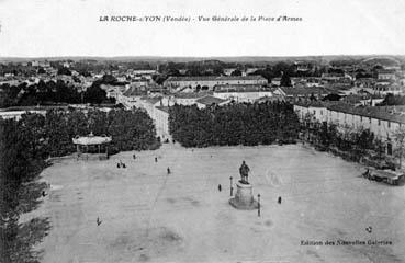 Iconographie - Vue générale de la place d'Armes