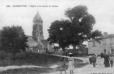 Iconographie - L'église et les douves du château