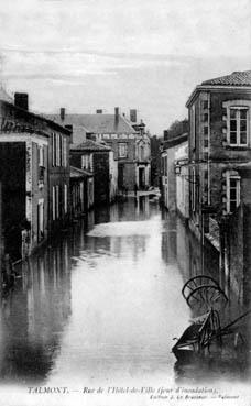 Iconographie - Rue de l'Hôtel de Ville (Jour d'inondation)