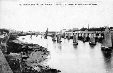 Iconographie - L'entrée du port à marée basse