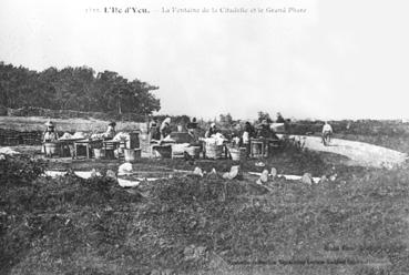 Iconographie - La fontaine de la Citadelle et le grand phare