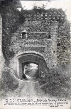 Iconographie - Ruines du château - L'entrée