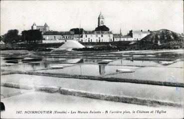 Iconographie - Les marais salants, à l'arrière plan, le château et l'église