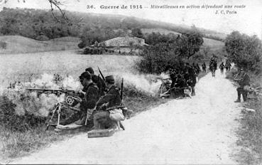 Iconographie - Guerre de 1914 - Mitrailleuse en action