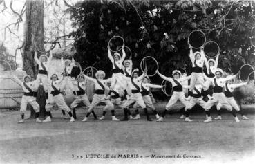 Iconographie - L'Etoile du Marais - Mouvement des cerceaux