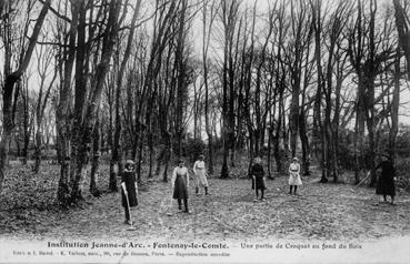 Iconographie - Institution Jeanne d'Arc - Une partie de croquet