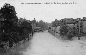 Iconographie - Le Pont des Sardines pendant une crue