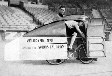 Iconographie - Marcel Berthet ...sur une bicyclette "carénée"