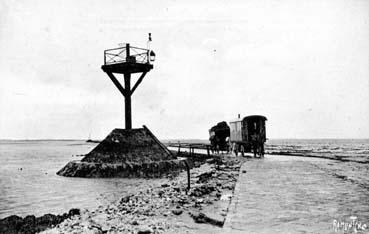 Iconographie - Le passage du Gois relian à mer basse