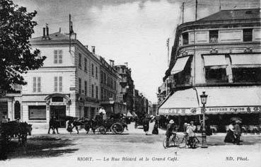 Iconographie - La rue Ricard et le Grand Café