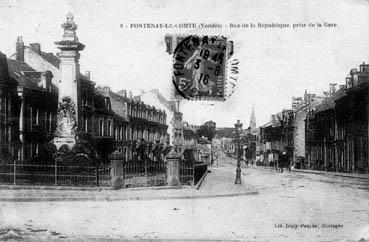 Iconographie - Rue de la République prise de la gare