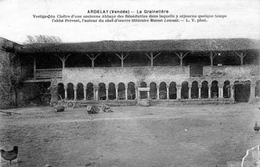 Iconographie - La Grainetière - Vestige du cloître d'une ancienne abbaye