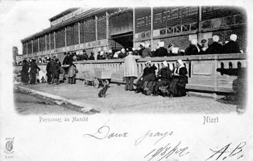 Iconographie - Paysannes au marché