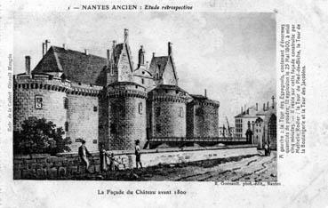 Iconographie - Etude rétrospective - La façade du château avant 1800