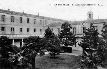 Iconographie - Le lycée, la cour d'honneur