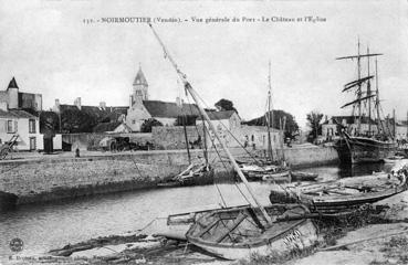 Iconographie - Vue générale du port - Le château et l'église