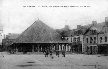 Iconographie - Questembert - La Halle, très remarquable par sa charpente