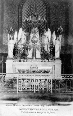 Iconographie - L'autel, avant le passage de la foudre