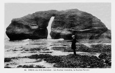 Iconographie - Un rocher monstre, la Roche-Percée