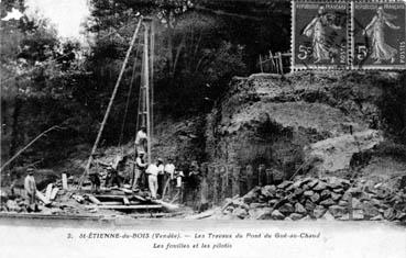 Iconographie - Les travaux du pont du Gué-au-Chaud - Les fouilles et les pilotis