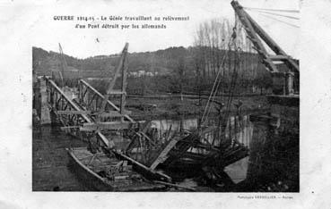 Iconographie - Guerre 1914-15 - Le génie travaillant au relèvement d'un pont