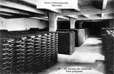Iconographie - Epernay - Union Champenoise - Un caveau de réserves - Vins préparés