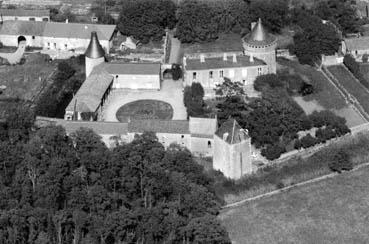 Iconographie - Château de l'Echasserie XIe et XIVe siècle