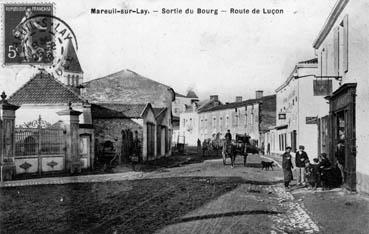 Iconographie - Sortie du bourg - Route de Luçon